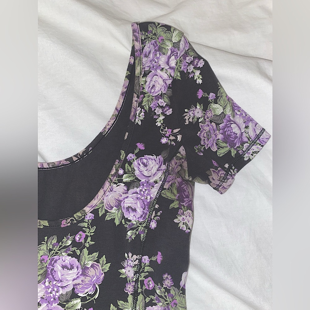 Body Con Talula T-shirt Dress - Picture 3 of 4